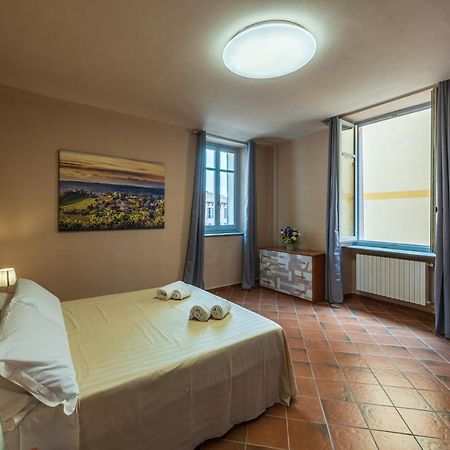 شقة Palazzo Ciravegna ألبا المظهر الخارجي الصورة