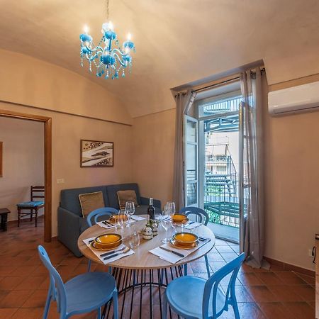 شقة Palazzo Ciravegna ألبا المظهر الخارجي الصورة